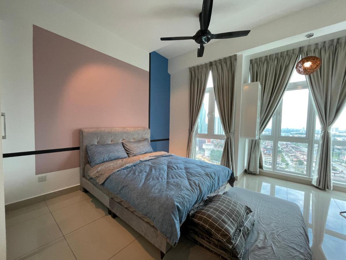 Delight Homestay Twin Galaxy Johor Bahru Exteriör bild